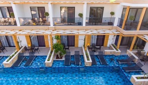 Deluxe Quadruple Room