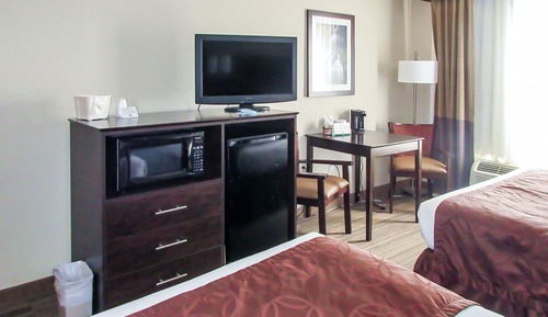 Standard Room, 2 Queen Beds, Non Smoking (Pet Friendly)