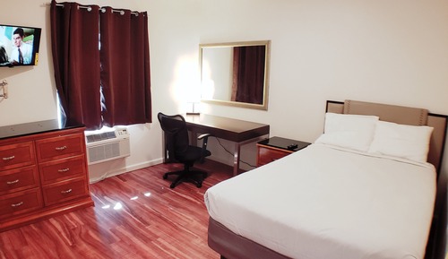 Comfort Room, 1 Double Bed, Non Smoking, Shared Bathroom (15)