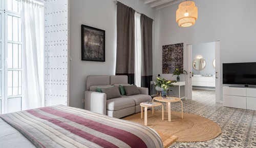Deluxe Studio Suite