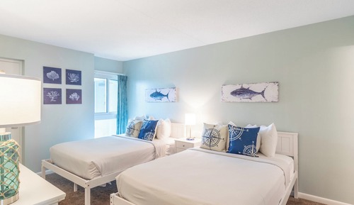 Premium Condo, 2 Bedrooms, Balcony, Bay View