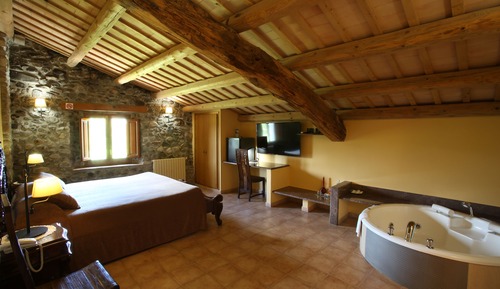 Superior Studio Suite, Jetted Tub (Room N10)