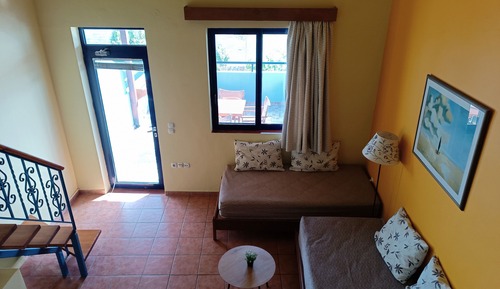 Studio Suite, Sea View
