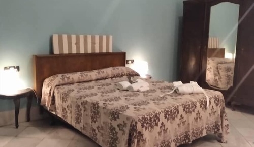 Deluxe Room, City View
