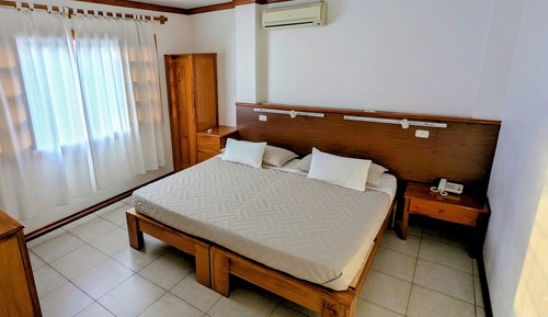 Standard Double Room, 1 King Bed, Private Bathroom