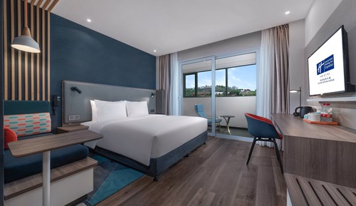 Standard Room, 1 King Bed