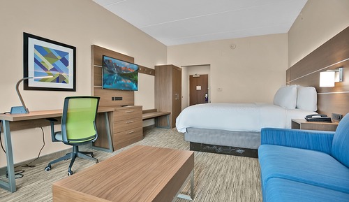 Suite, 1 King Bed