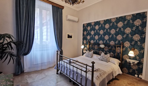Traditional Room