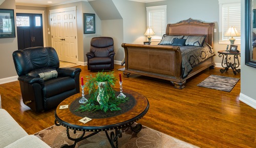 Selkirk Mountain View Master Suite