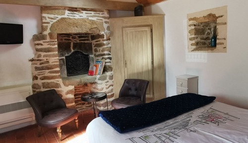 Traditional House (Le four a pain)