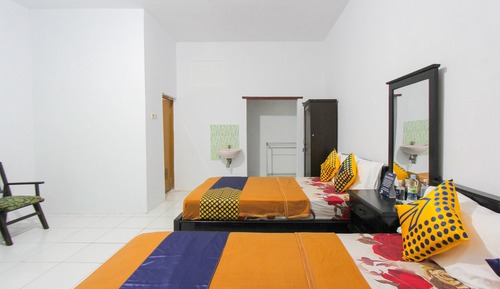 Basic Twin Room
