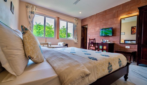 Fort view Deluxe Room, King Bed ( 2nd floor)