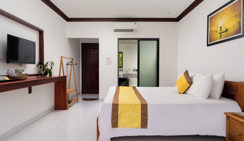 Basic Double or Twin Room