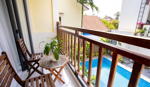 Deluxe Triple Room, 1 Bedroom, Pool View