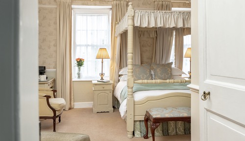 Deluxe Double Room, 1 Double Bed, Non Smoking, Garden View