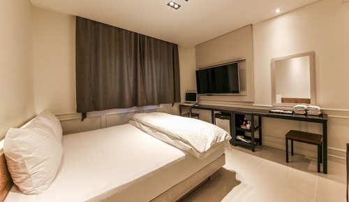 Standard Double Room, 1 Queen Bed, City View