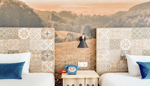 Signature Twin Room