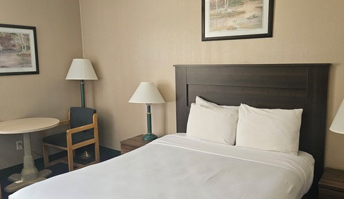 Deluxe Room, 1 Queen Bed