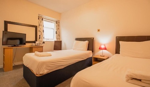 Standard Twin Room