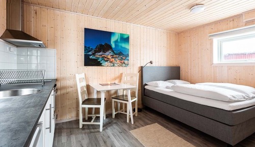 Studio (Apartment)