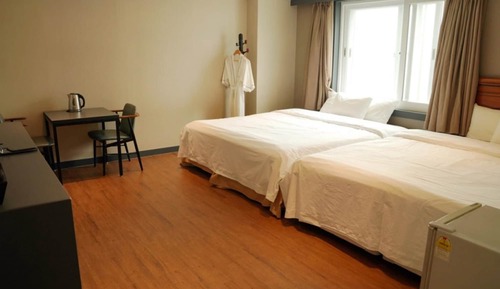 Room (Family)