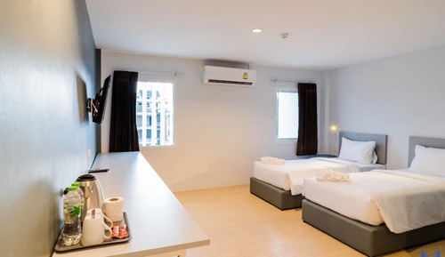 Standard Twin Room