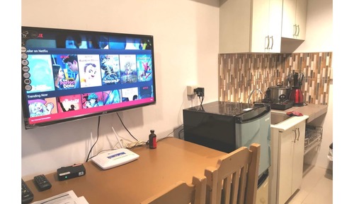 Budget Family Room for 6