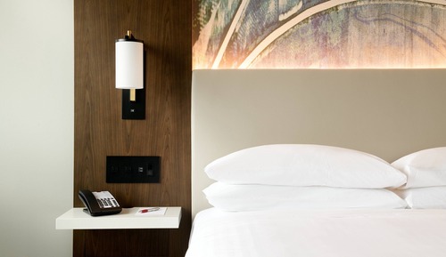 Room, 1 King Bed, City View (High Floor)