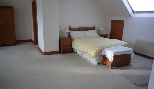 House, 5 Bedrooms, 2 Bathrooms, Sea Facing