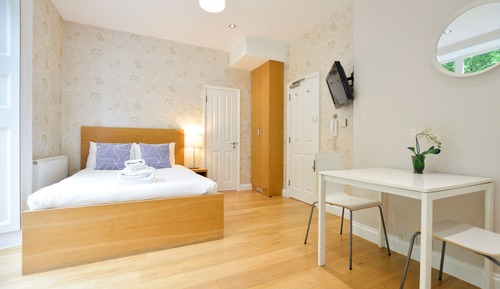 1 Bedroom Apartment