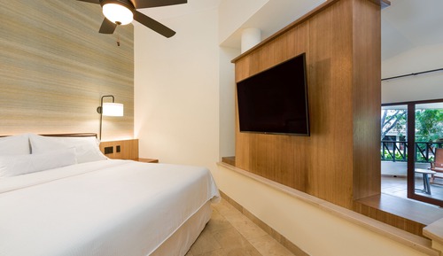 Premium Jr. Suite, 1 Bedroom, 1 King Bed