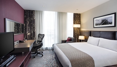 Standard Room, 1 Double Bed (Walk-In Shower)