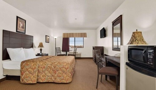 Standard Room, 1 Queen Bed, Non Smoking