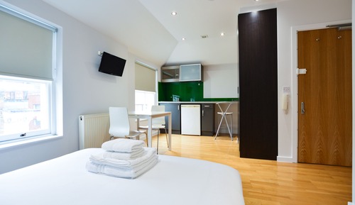Top Floor Studio Apartment