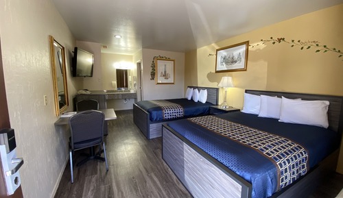 Room, 2 Queen Beds, Non Smoking