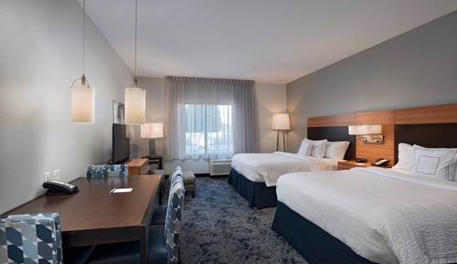 Studio, 2 Queen Beds (Hearing Accessible)
