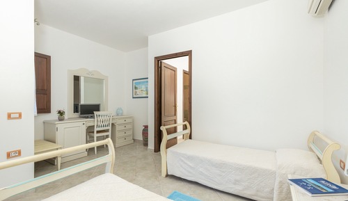 Deluxe Room, 2 Bedrooms, Garden Area