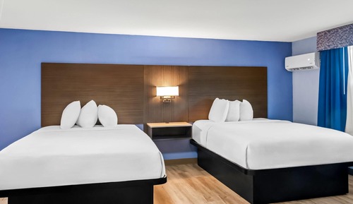 Room, Multiple Beds, Non Smoking