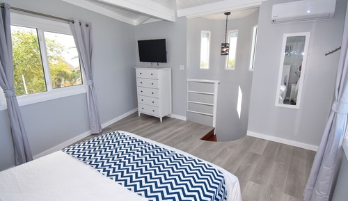 Duplex, Ocean View