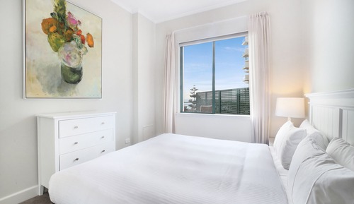 Three Bedroom Deluxe Apartment Beachfront