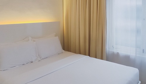 Standard Room, 1 Queen Bed