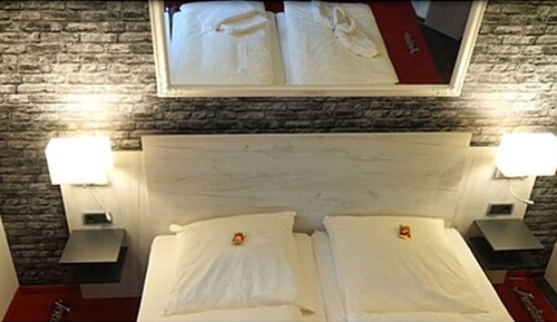 Landart Double Room