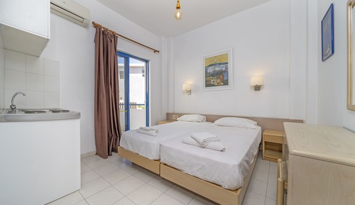 Economy Studio (for 2)