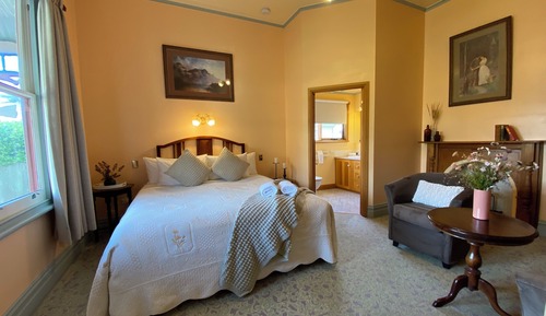 Nut View King Room