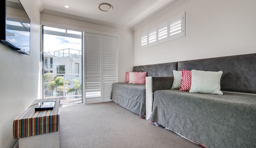 Luxury 4 Bedroom House with Private Pool