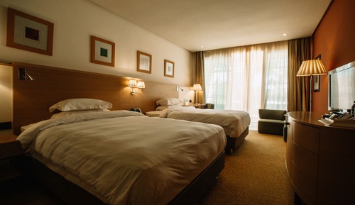 Room, 2 Twin Beds, Golf View
