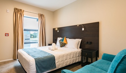 Blue Dolphin Block Superior Studio, 1 King Bed
