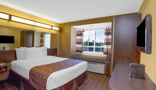 Room, 1 Queen Bed, Accessible, Non Smoking (Mobility)