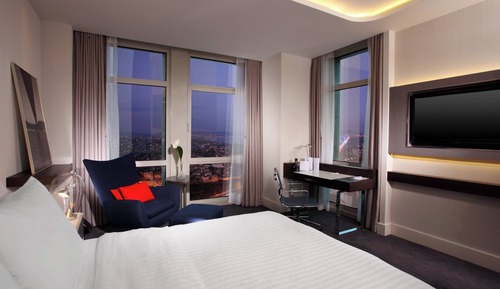 Deluxe Room, 1 King Bed, Non Smoking (View)