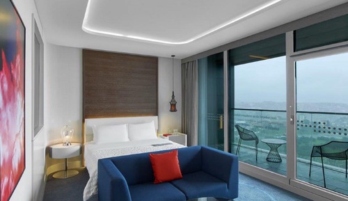 Executive Room, 1 King Bed, Non Smoking, City View